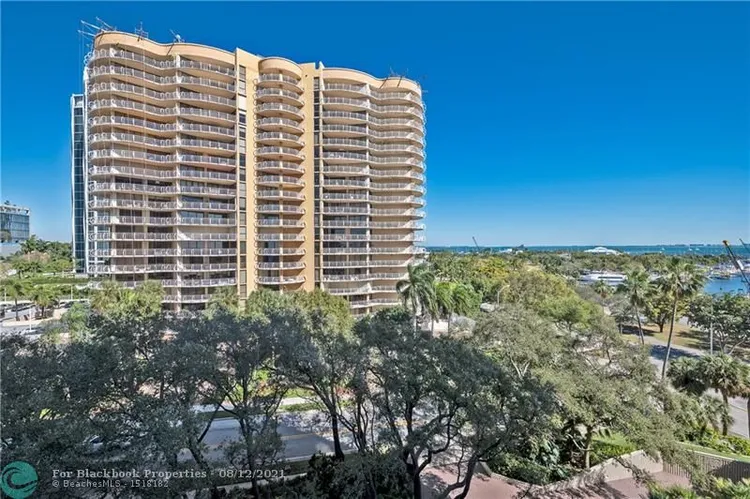 Yacht Harbour #7A image #24