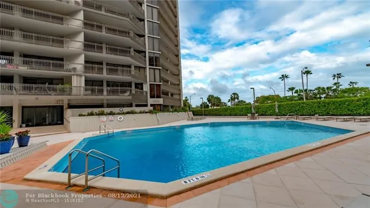 Yacht Harbour #7A image #25