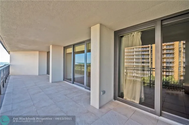 Yacht Harbour #7A image #8