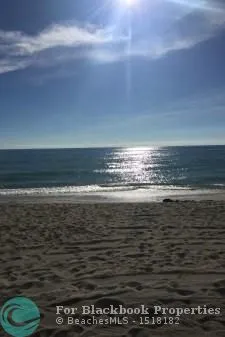 Carriage Club North #805 image #15