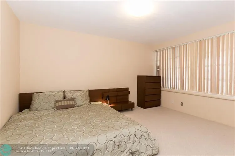 Coral Ridge Towers #1012 image #8