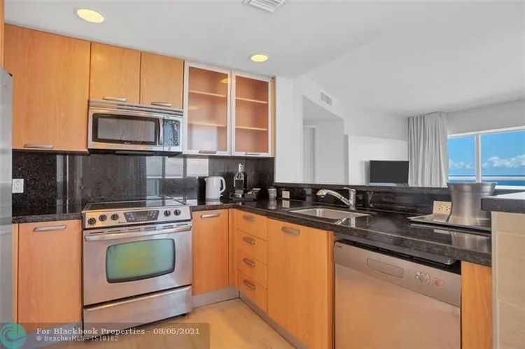 Hilton Q Club #1517 image #10