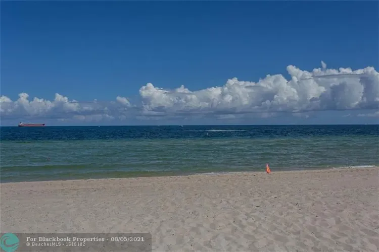 Hilton Q Club #1517 image #11