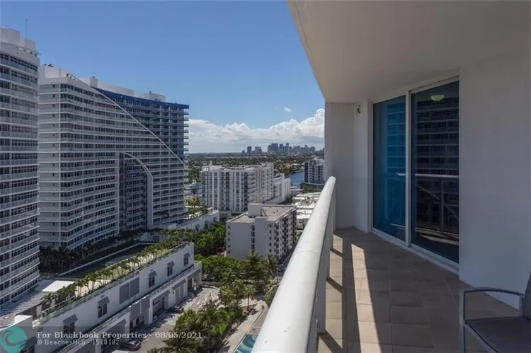 Hilton Q Club #1517 image #15