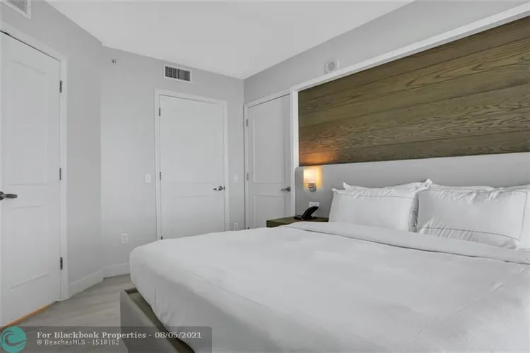 Hilton Q Club #1517 image #22