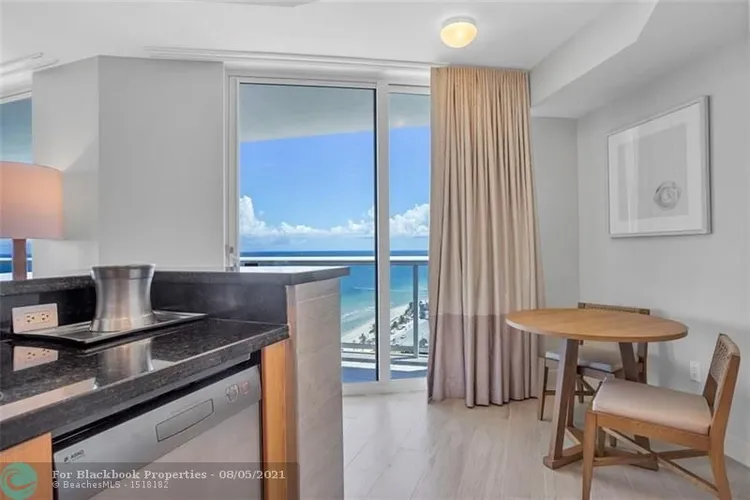 Hilton Q Club #1517 image #7