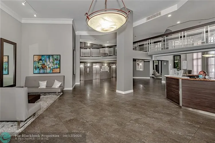 200 Leslie Condo #926 image #19