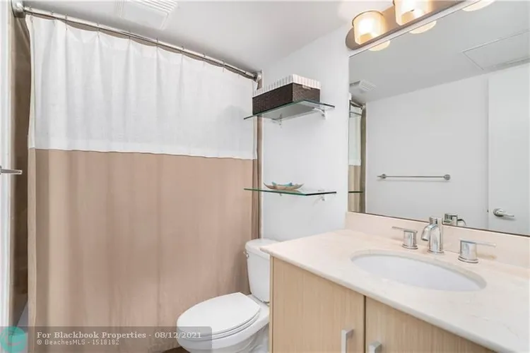 Harbour House #1432 image #13