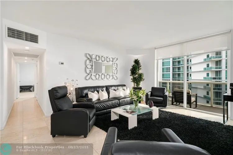 Harbour House #1432 image #6