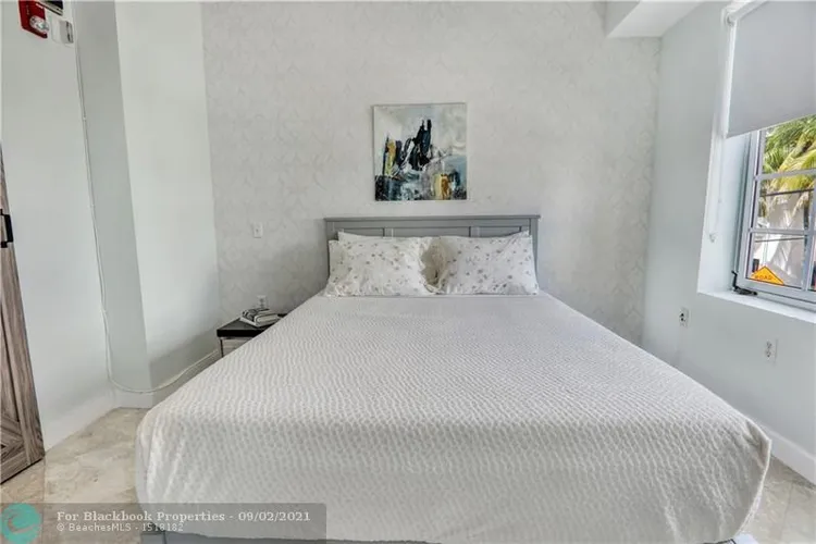 Carlyle Condo Hotel #3C image #14