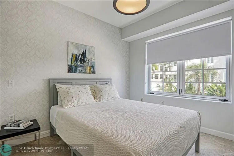 Carlyle Condo Hotel #3C image #18