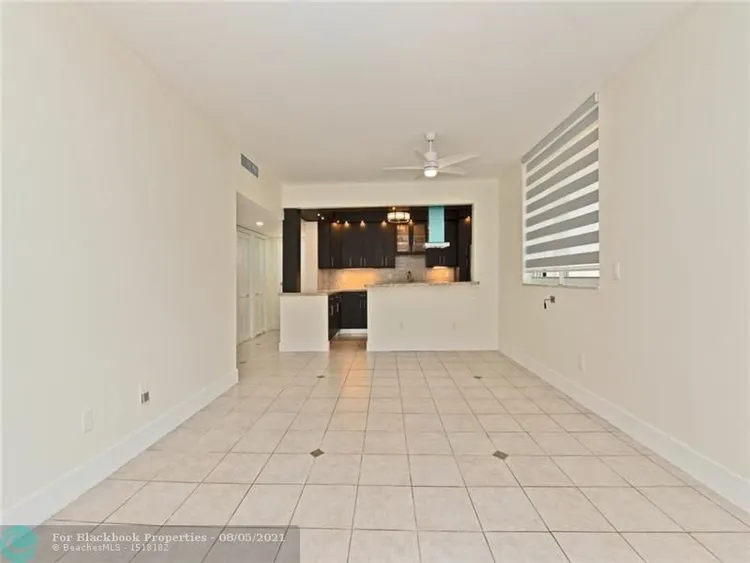 Oxford Towers #106 image #17