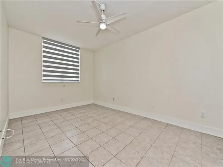 Oxford Towers #106 image #19