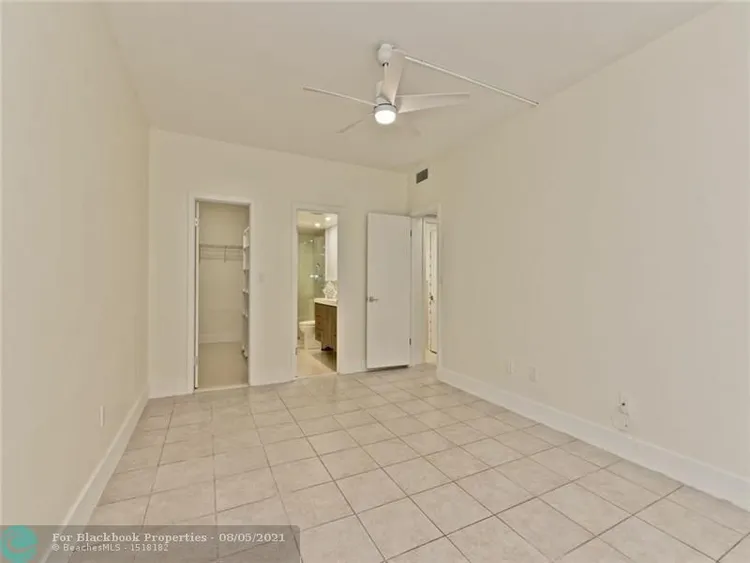 Oxford Towers #106 image #20