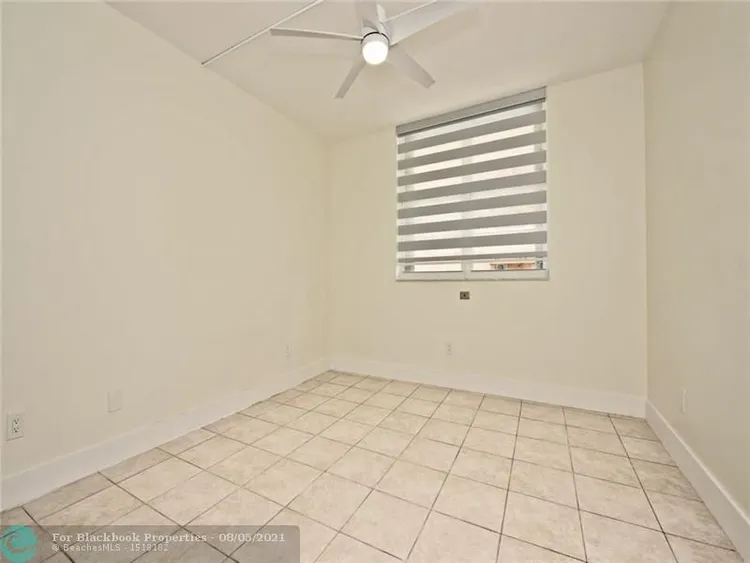 Oxford Towers #106 image #23