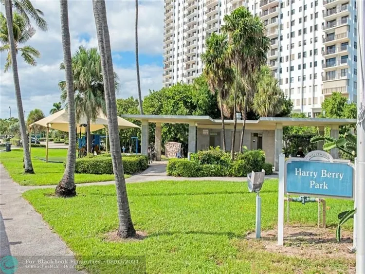 Oxford Towers #106 image #44