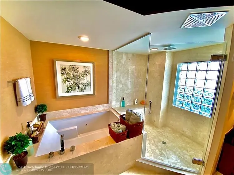 Trump Hollywood #2901 image #13