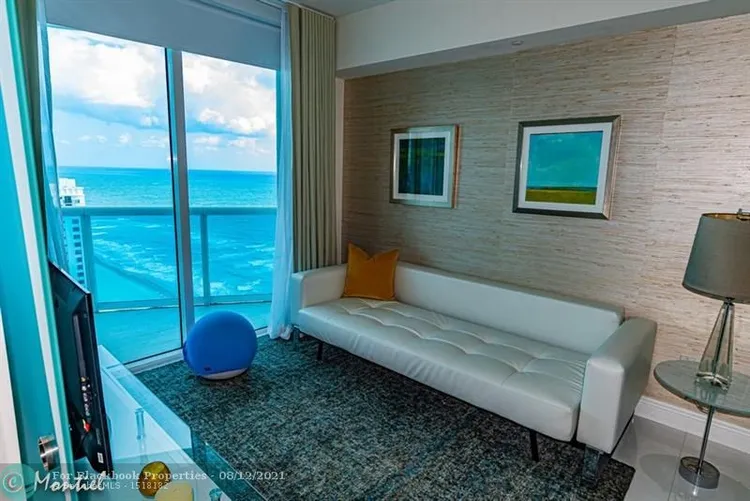 Trump Hollywood #2901 image #20