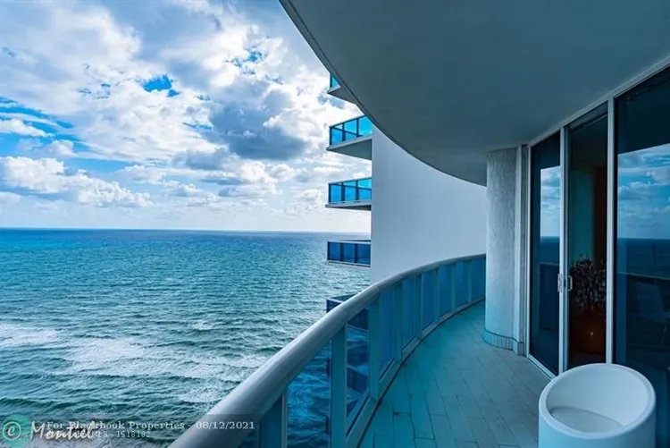 Trump Hollywood #2901 image #25