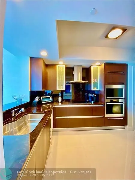 Trump Hollywood #2901 image #7