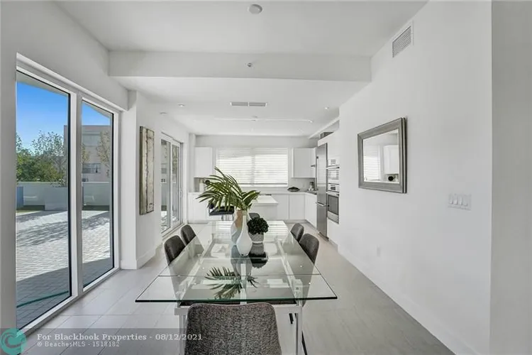 The Wave on Bayshore #201 image #12