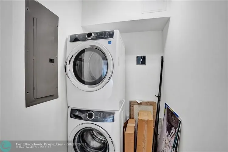 The Wave on Bayshore #201 image #30