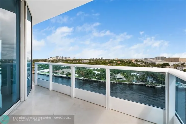 La Rive #PH2 image #15