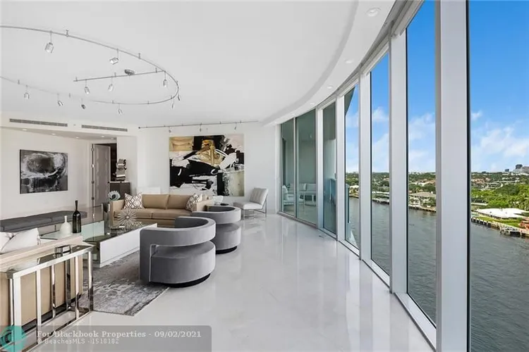 La Rive #PH2 image #20