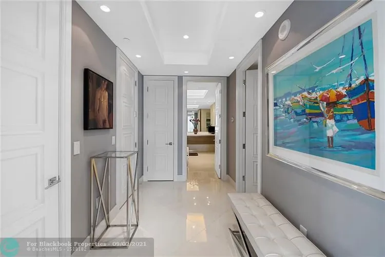 La Rive #PH2 image #26