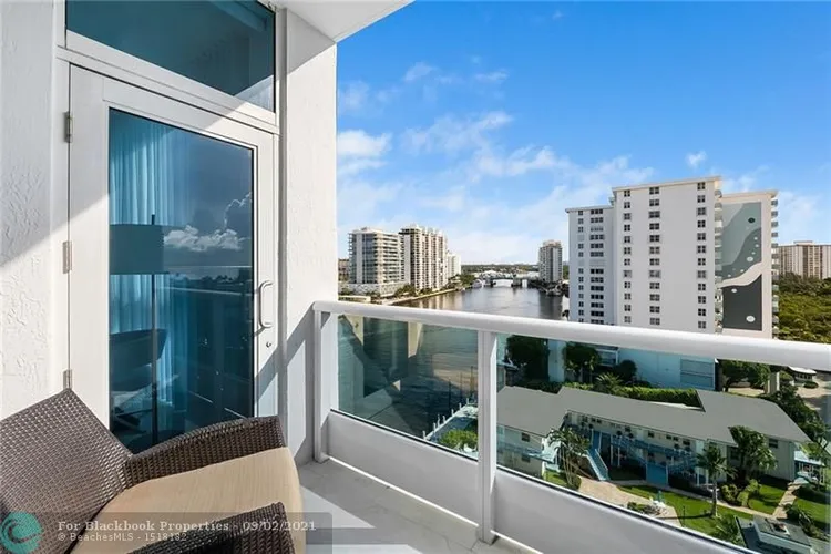 La Rive #PH2 image #35