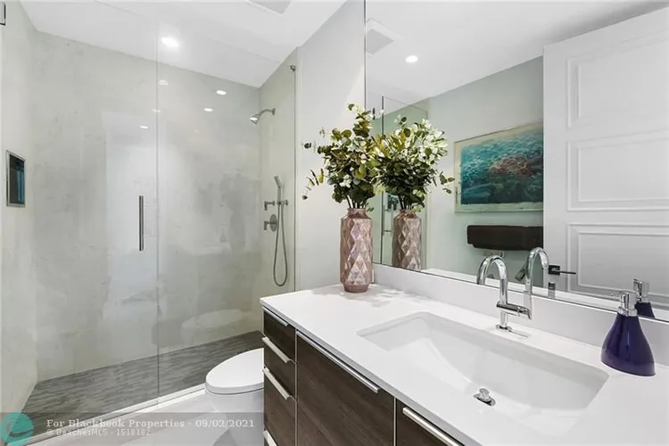 La Rive #PH2 image #36