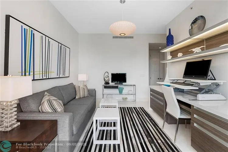 La Rive #PH2 image #37