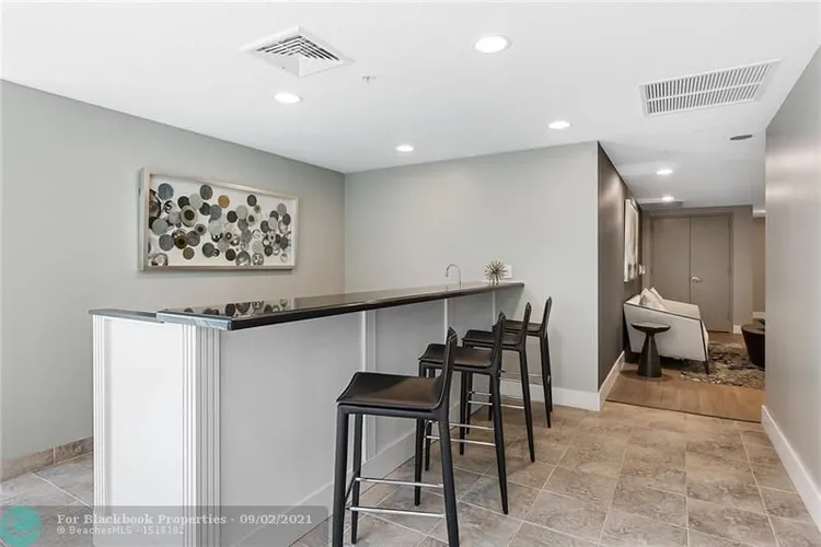 La Rive #PH2 image #51