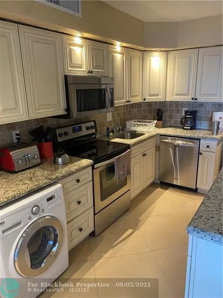 Ocean Manor #500 image #6