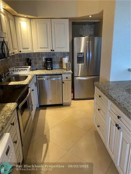 Ocean Manor #500 image #7