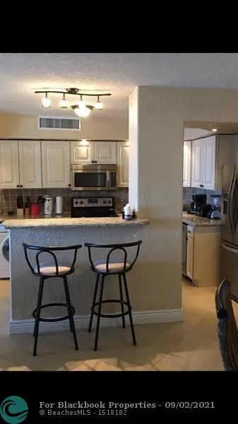 Ocean Manor #500 image #8