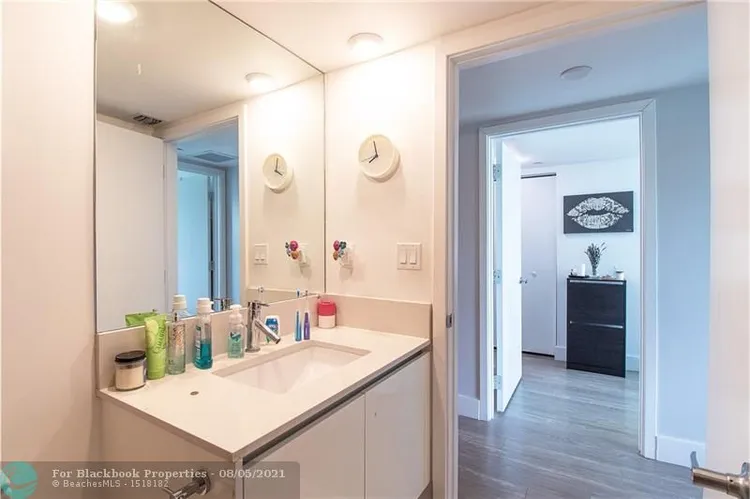 The Club at Bay Harbor #504 image #22