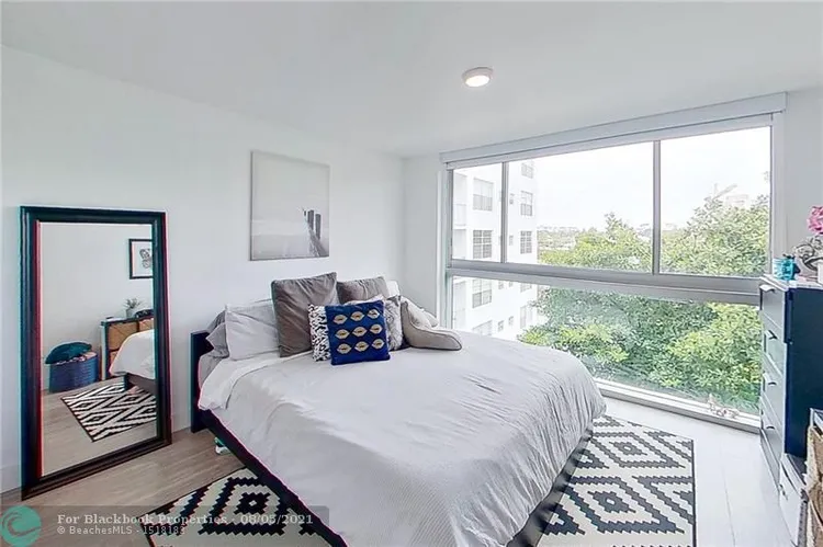 The Club at Bay Harbor #504 image #24