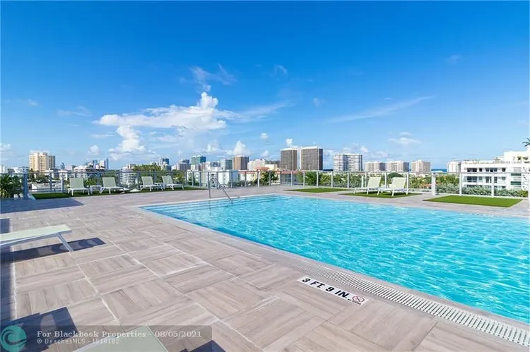 The Club at Bay Harbor #504 image #32