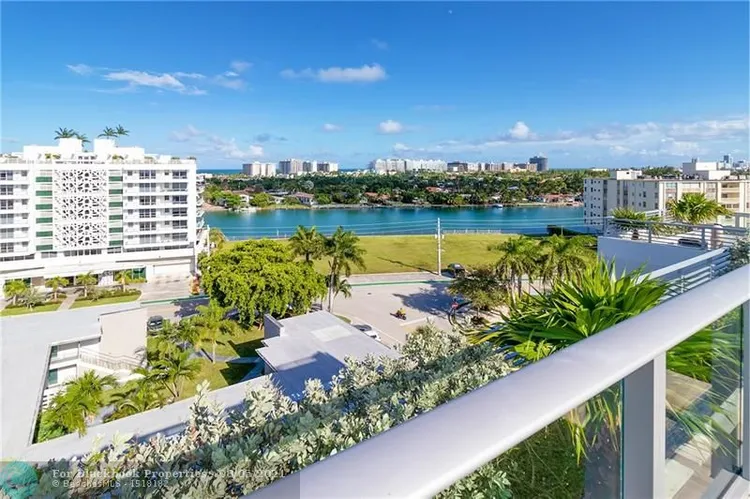 The Club at Bay Harbor #504 image #35