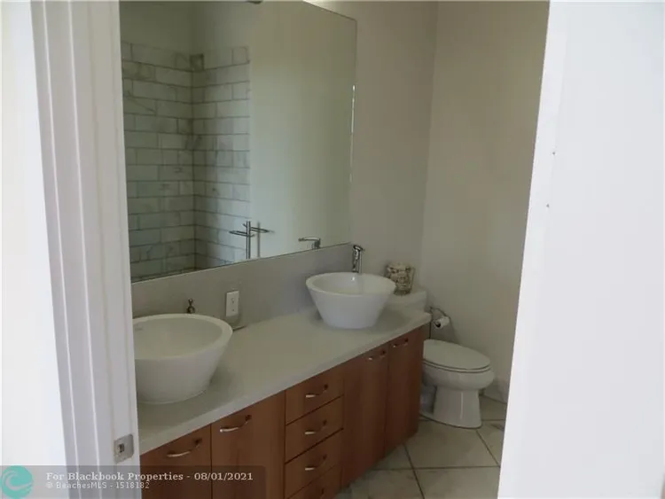 Foundry Lofts #301 image #8