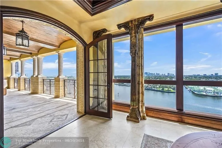 Alhambra Place #1401 image #19