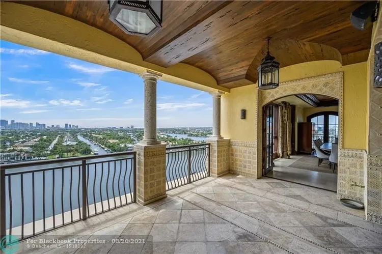 Alhambra Place #1401 image #21