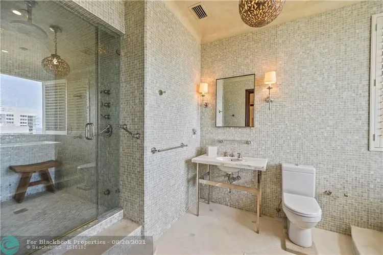 Alhambra Place #1401 image #40