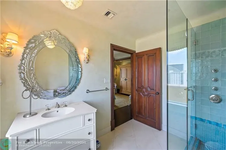 Alhambra Place #1401 image #46