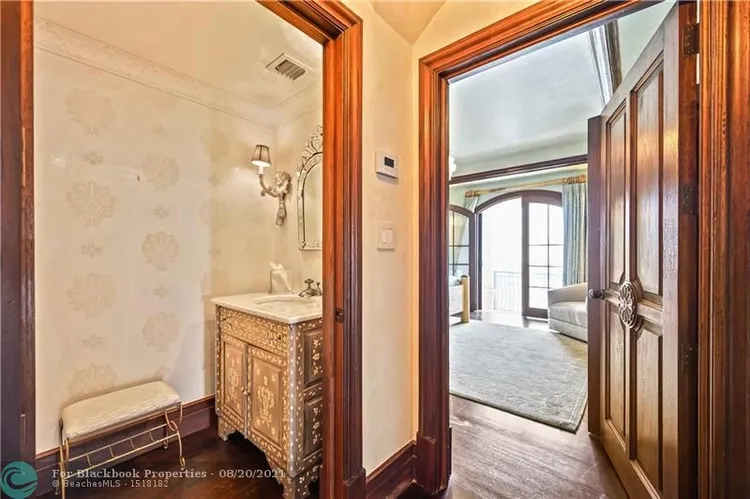 Alhambra Place #1401 image #48