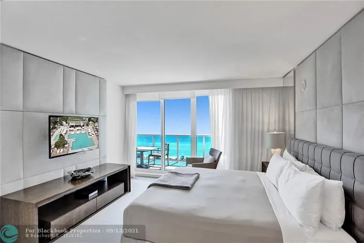 1 Hotel & Homes #1422 image #15