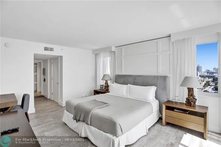 1 Hotel & Homes #1422 image #16