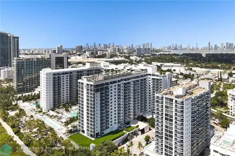 1 Hotel & Homes #1422 image #19