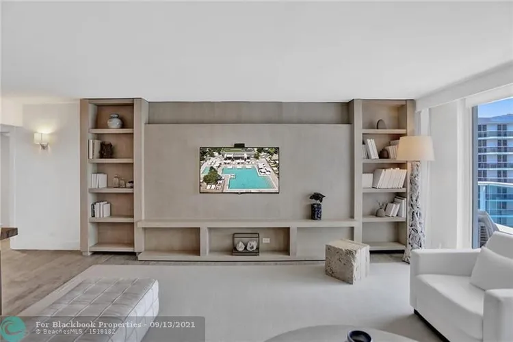 1 Hotel & Homes #1422 image #22